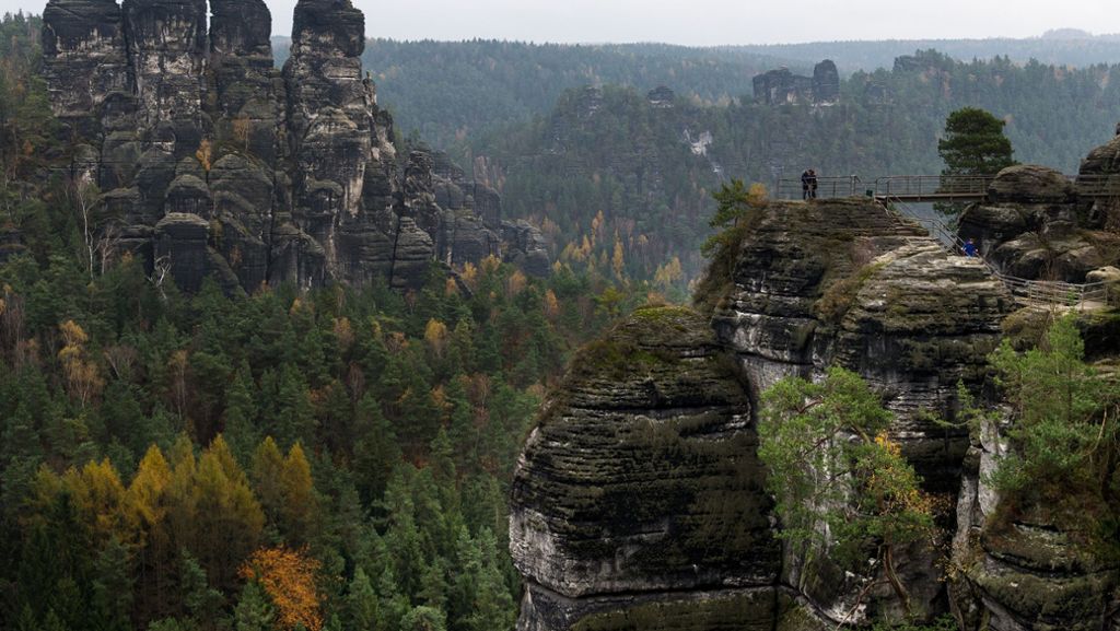 Sächsische Schweiz: Mann stürzt beim Klettern  und stirbt