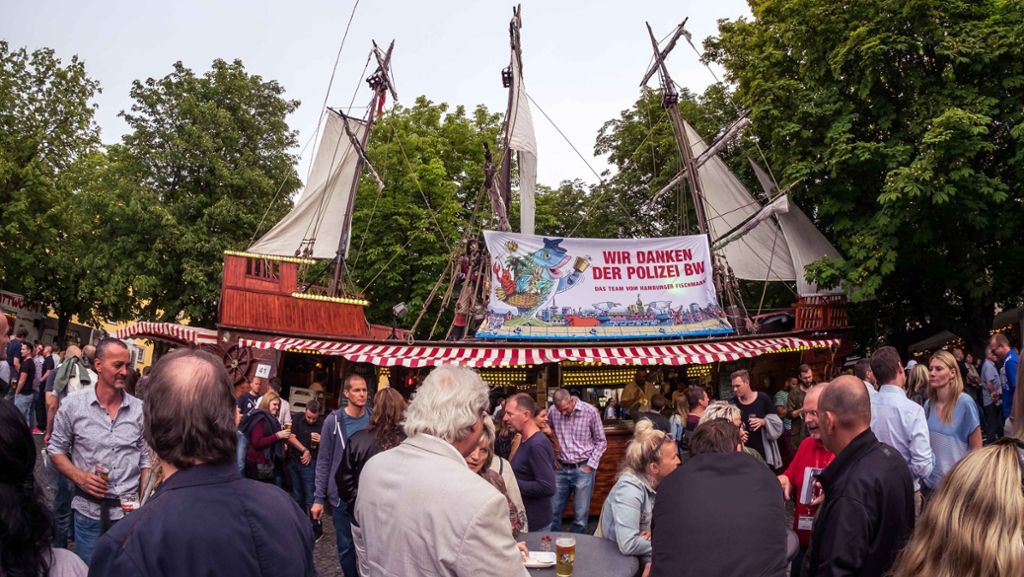 Feste in Stuttgart: Hamburger  Fischmarkt ist klar zum Auslaufen