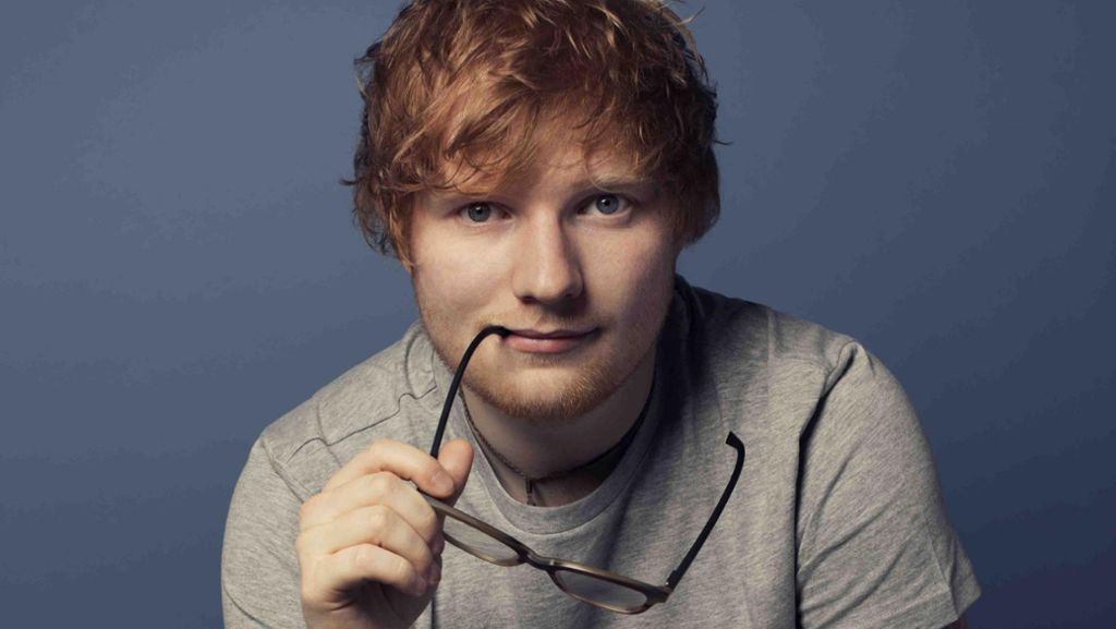  Ed Sheeran wird grandios als authentisch-bescheidener Kumpeltyp vermarktet und ist eine Ein-Mann-Boygroup. Jetzt spielt er aber mit Freunden wie Justin Bieber, Eminem und Bruno Mars. 
