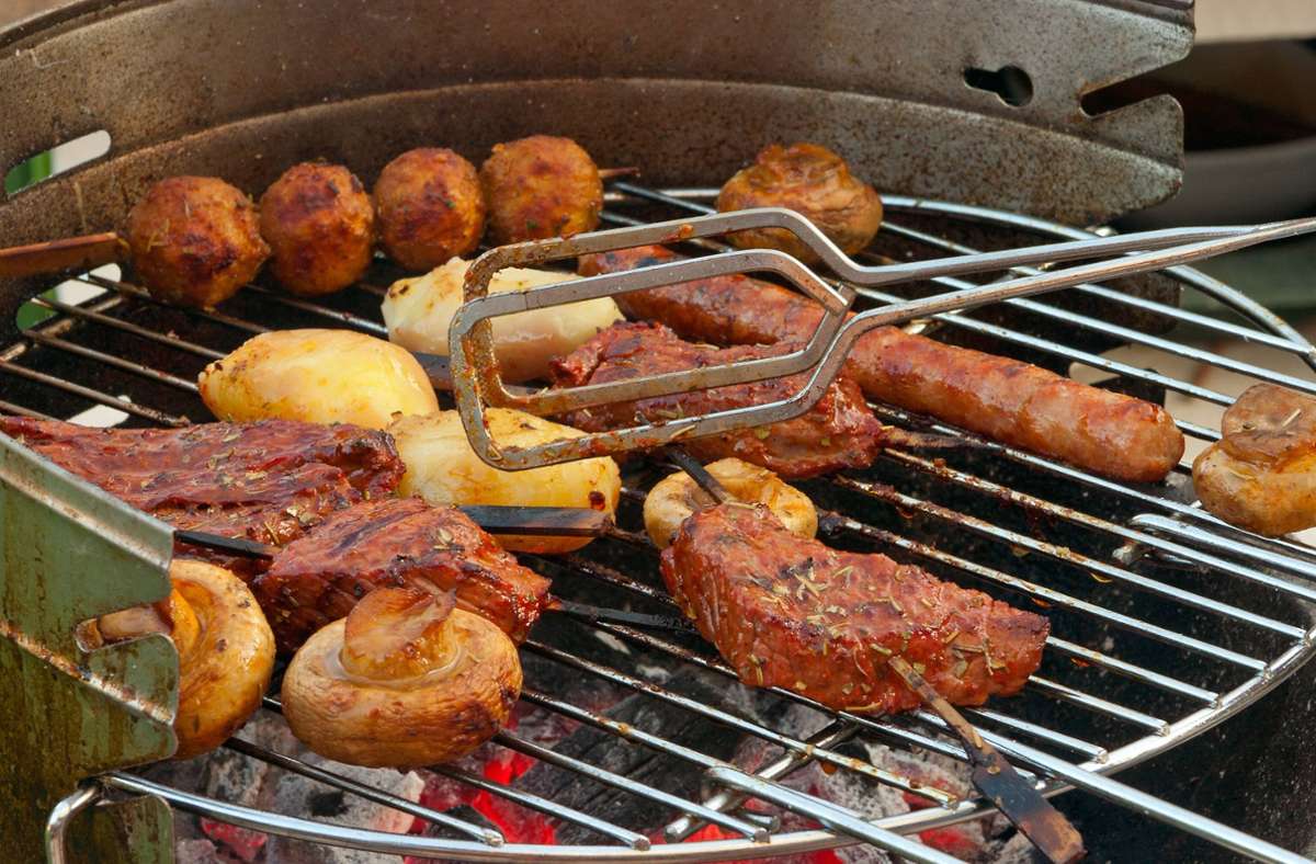 Drei republikanische Amtsinhaber laden für den 20. März zu einem großen Barbecue ein, um den „Meat on the Menu Day“ zu zelebrieren. (Symbolbild) Foto: imago images/YAY Images