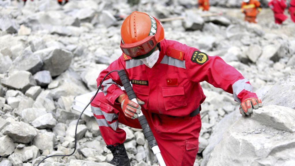 China: Gefahr neuer Erdrutsche - 93 Vermisste