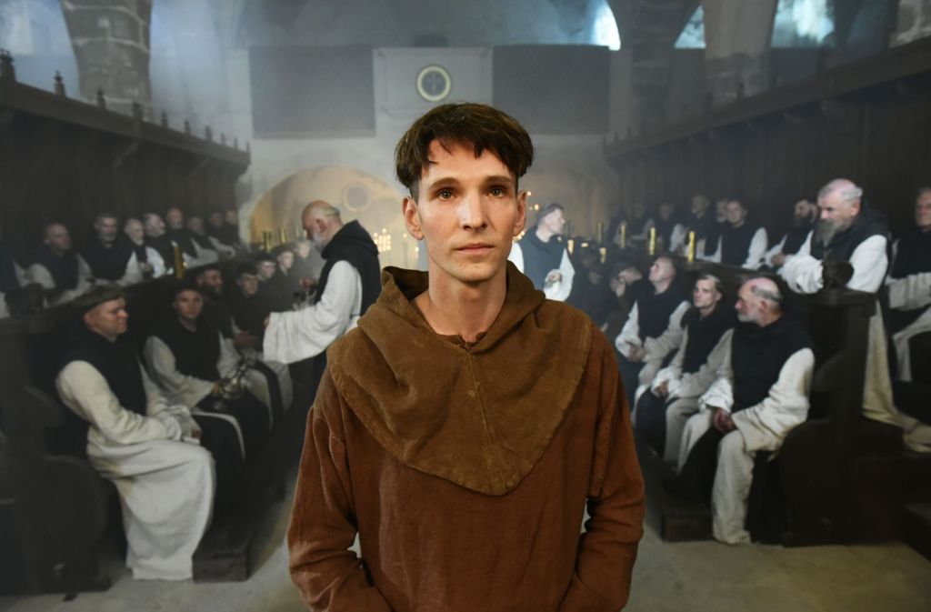 Sabin Tambrea als Mönch Narziss in der Adaption von „Naziss und Goldmund“