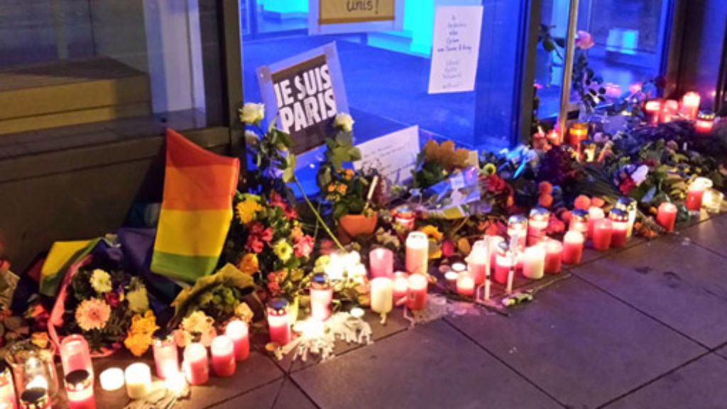 Nach IS-Terror in Paris: Leserfotos: Stuttgart trauert mit Frankreich