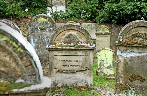 Ein Kulturdenkmal, das am Freitag Ausgangspunkt für einen Gedenkabend sein wird: Der alte Hochberger jüdische Friedhof. Foto: factum/Granville