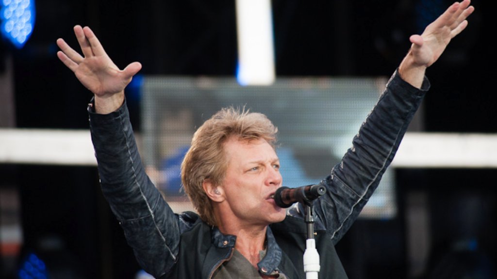 Konzert in Stuttgart: Bon Jovi begeistern 30.000 Fans auf Cannstatter Wasen