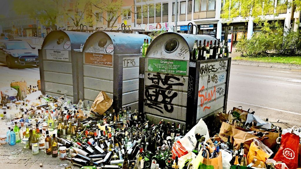 Altglascontainer in Stuttgart: Abfuhrunternehmen äußert sich nach Flaschenflut