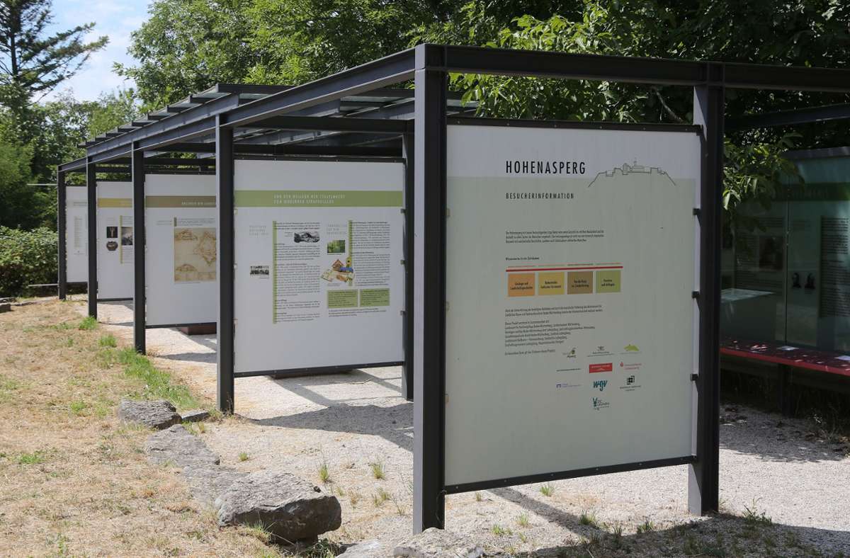 Infotafeln informieren die Besucher über den Hohenasperg nicht nur historisch, sondern auch geografisch und landwirtschaftlich.