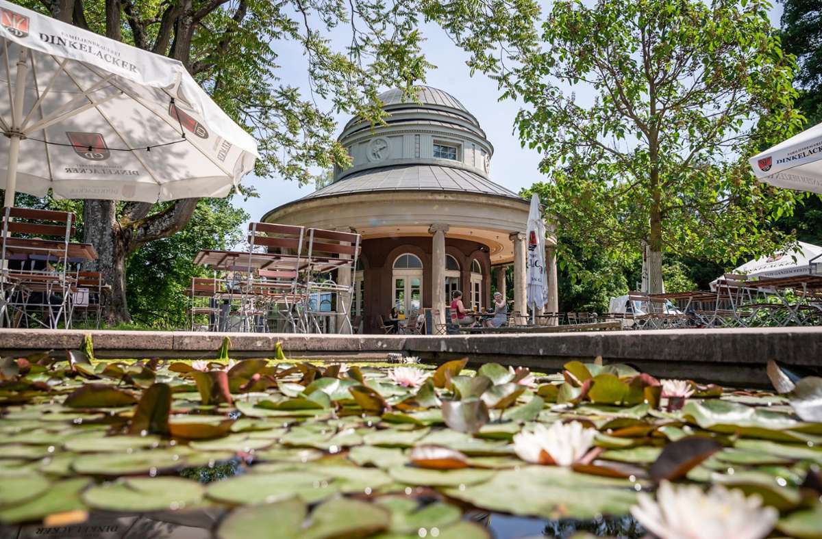 Das Teehaus im Weißenburgpark ist mit seinem tollen Ausblick und seiner Atmosphäre einer der romantischsten Orte in Stuttgart.