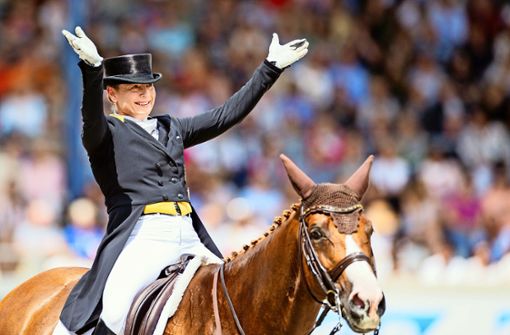 Isabell Werth ist eine der größten Medaillensammlerinnen des Landes. Foto: dpa/Rolf Vennenbernd