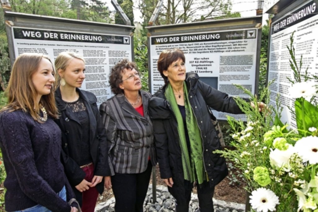 Die Namenstafeln auf dem Alten Friedhof erinnern an die Opfer. Foto: factum/Bach