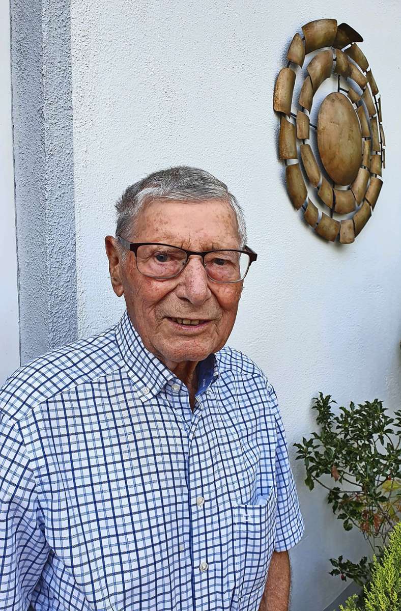 Walter Deusch, 90, lebte vier Jahrzehnte in dem alten Dorf. Seit 1971 wohnt er im neuen Langenwinkel.