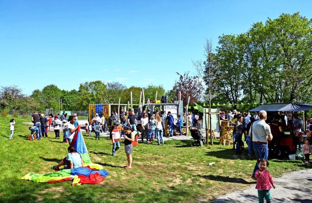 Beim Eröffnungsfest am vergangenen Wochenende haben Helfer und Freunde den neuen Begegnungsort im Lautlinger Weg eingeweiht.