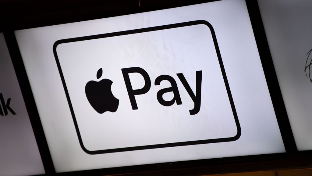  Seit Dienstag bieten die Volks- und Raiffeisenbanken in Deutschland ihren 30 Millionen Kunden die Möglichkeit an, Apple Pay zu nutzen. Eigentlich hatten sie den Dienst schon früher anbieten wollen. 