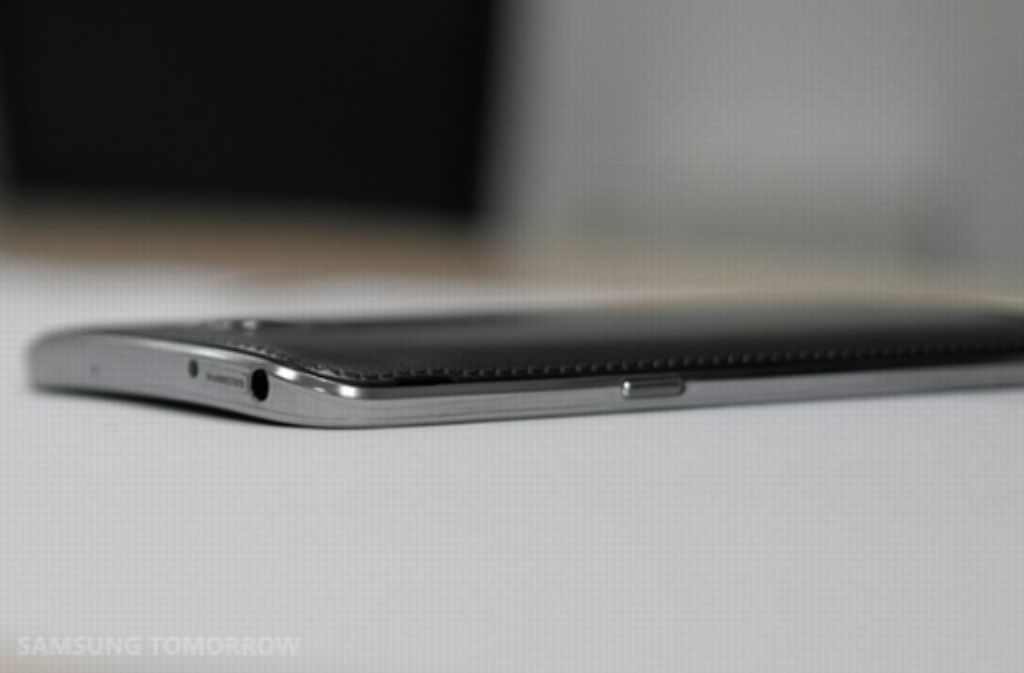 Das neue Samsung Galaxy Round ist das erste Smartphone mit gewölbtem Display.