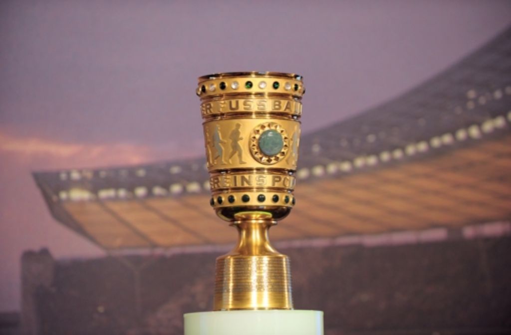 Objekt der Begierde: Der DFB-Pokal, um den der VfB Stuttgart und der FC Bayern München am 1. Juni in Berlin spielen.