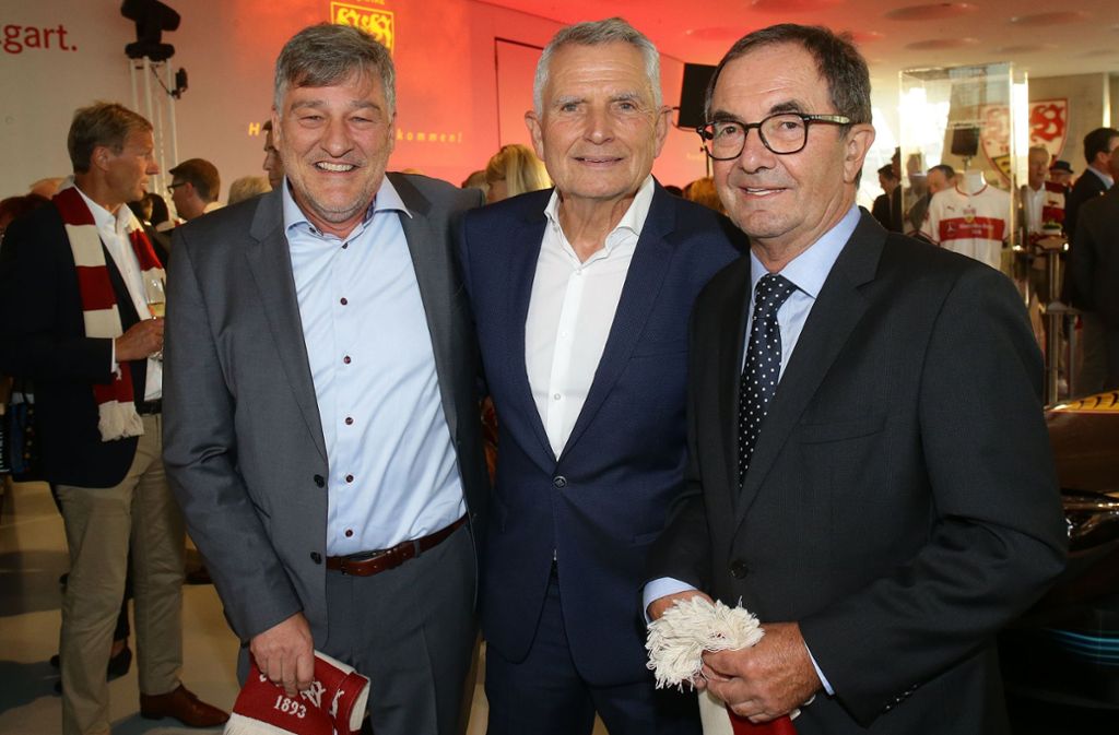 Ein Bild, drei Ex-Präsidenten des VfB Stuttgart: Bernd Wahler, Wolfgang Dietrich, Erwin Staudt (v. li.)