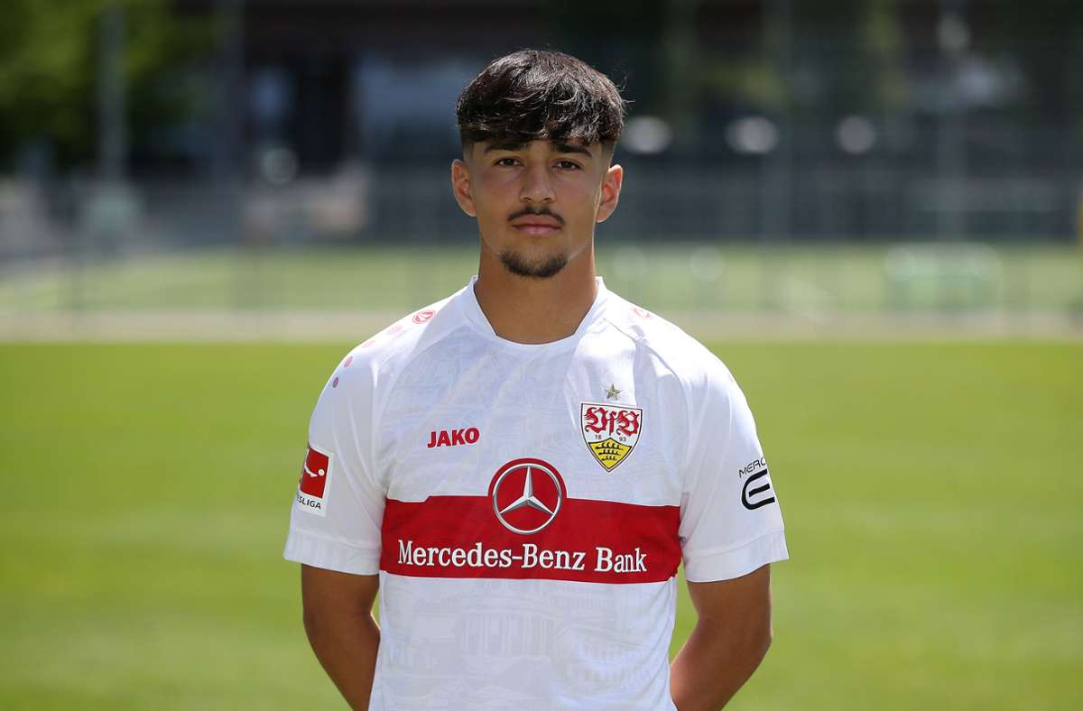 Laurin Ulrich, Position: Mittelfeld, Alter: 17, Größe: k. A,, Gewicht: k. A., beim VfB seit: 1. 7. 2016. Vertrag bis 30. Juni 2026.