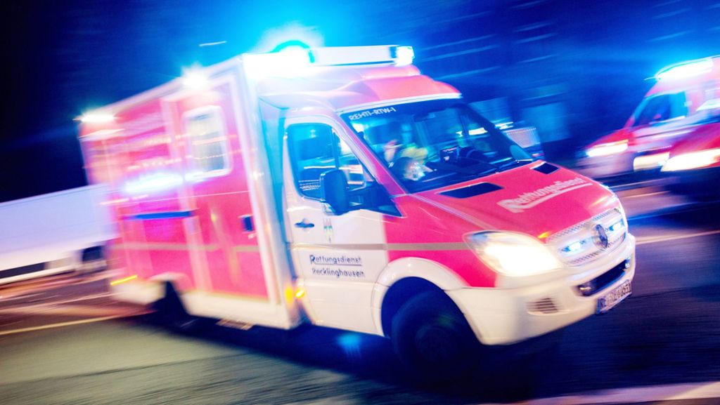 Stuttgart: Vier Menschen nach Wohnungsbrand in Klinik