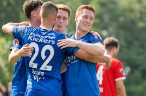 Stuttgarter Kickers beim Freiburger FC: Kickers verabschieden sich mit Kantersieg aus der Oberliga
