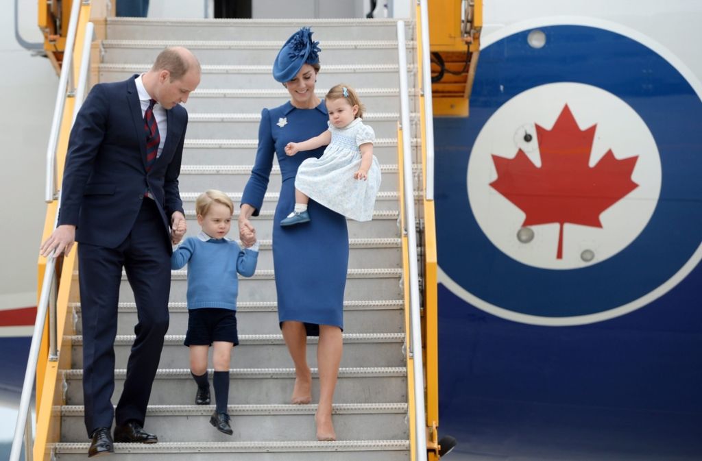 Die königliche Familie ist gemeinsam in Kanada gelandet.