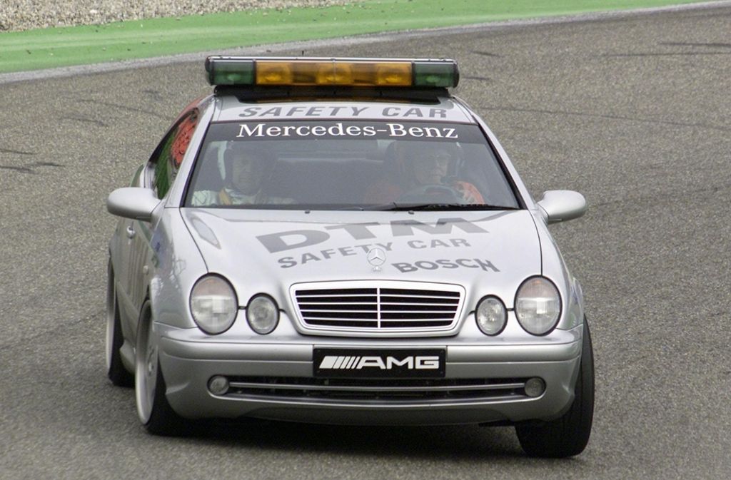 Eine Sonderausstellung im Mercedes-Benz-Museum würdigt die einzigartige Geschichte der Safety Cars von Mercedes-Benz, bekannt aus verschiedenen Motorsportklassen. Täglich 9 bis 18 Uhr.