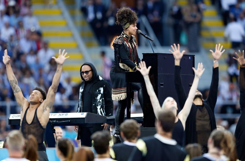 Am Samstag trat Alicia Keys im Vorfeld des Champions-League-Finale in Mailand auf. Zusammen mit ihrem Sohn verfolgte sie danach gespannt das Spiel.