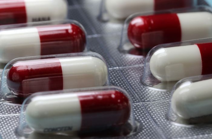 Arzthelferin unterschlägt Medikamente und verkauft sie im Netz