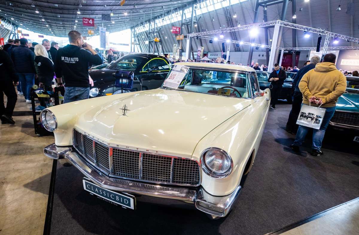 Das Traumauto der 1950er für die Stars und Reichen in den USA, ein Lincoln Continental Mark V Coupé, fand keinen Interessenten. Der Verkäufer will 48 000 Euro für das Fahrzeug.