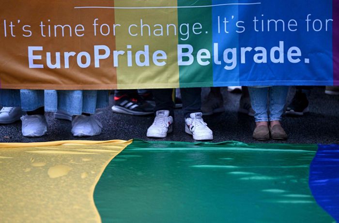 Europride-Parade marschiert durch Belgrad