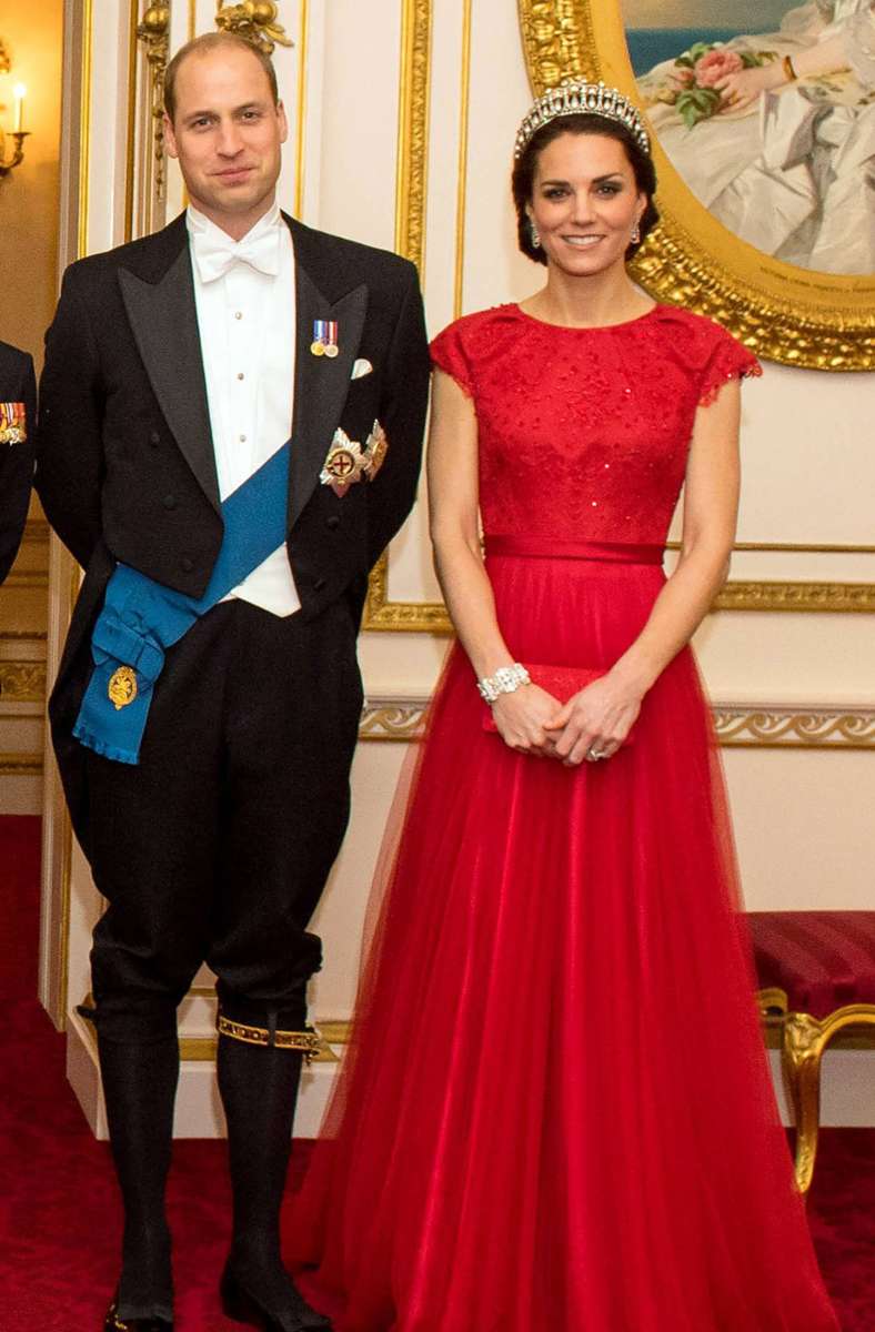 Zwei Jahrzehnte lang blieb die Tiara im Safe des Buckingham Palace – bis Herzogin Kate dem Schmuckstück ein neues Leben gab.