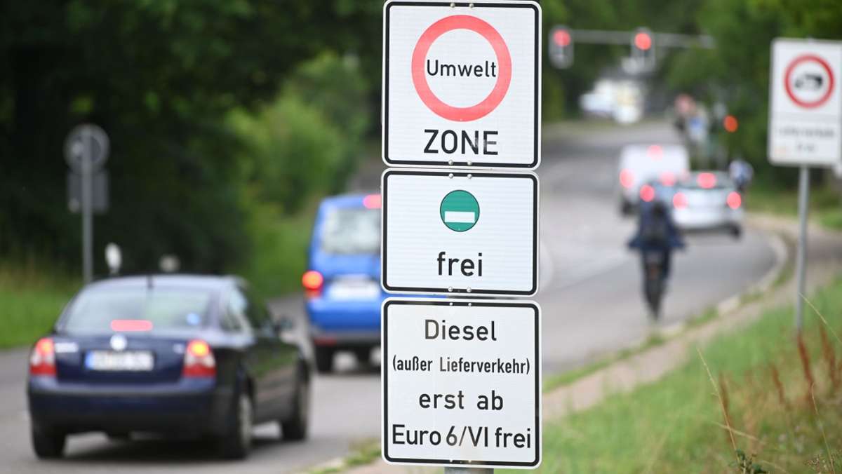  Seit Juli gilt in Teilen Stuttgarts ein Fahrverbot auch für Euro-5-Diesel. Wirklich zur Kasse gebeten werden die Sünder allerdings erst seit Kurzem. 