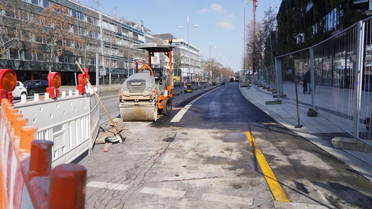Radfahren in Stuttgart: Neuer Radweg wächst entlang der Theodor-Heuss-Straße