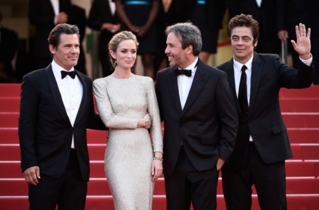 Allein unter Männern: Emily Blunt, Josh Brolin (links), Regisseur Denis Villeneuve und Benicio Del Toro (rechts)