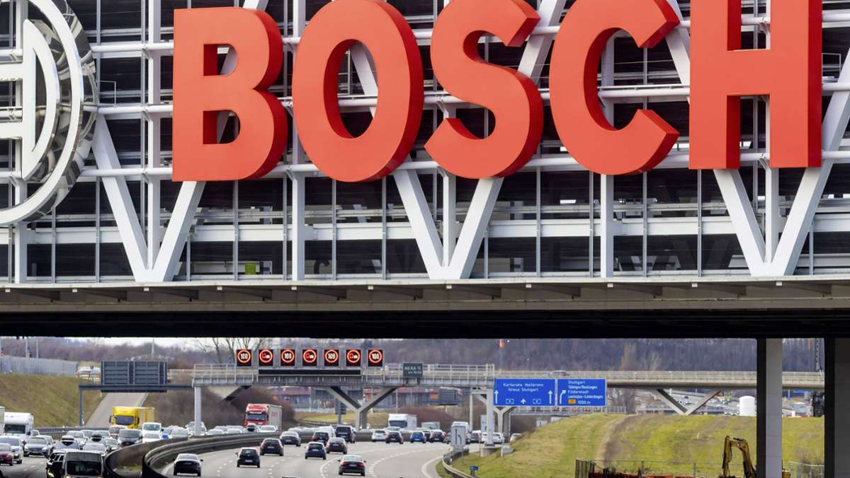  Bosch setzt in der Zukunft verstärkt auf künstliche Intelligenz. Wie das Unternehmen mitteilt, will es bis zum Jahr 2025 seine gesamte Produktpalette mit KI ausstatten. 