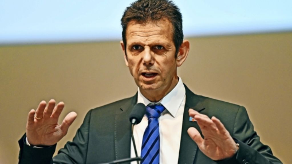  Zur Gründung des baden-württembergischen Alfa-Landesverbands erwartet der ehemalige AfD-Landevorsitzende Bernd Kölmel am 23. August rund 100 Mitglieder und zahlreiche Gäste in Stuttgart. 
