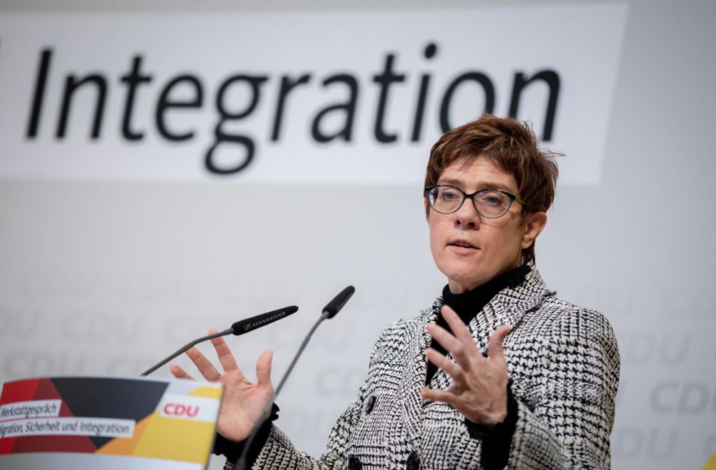 „Wir haben unsere Lektion gelernt“, sagt die neue CDU-Chefin Annegret-Kramp-Karrenbauer. Foto: dpa