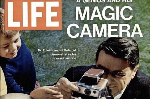 1947 erscheint das erste Polaroidfoto im „Life Magazine“ als „Bild der Woche“. Foto: imago/Everett Collection