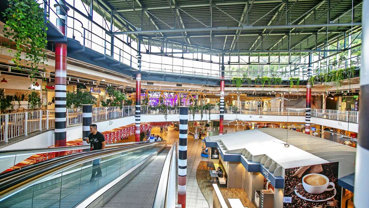 Esslinger Einkaufszentrum: Brückensperrung belastet das Neckar-Center