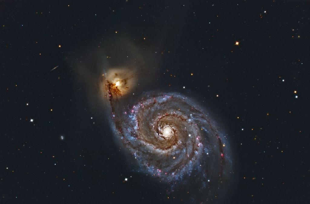 Diese Strudel-Galaxie ist 25 Millionen Lichtjahre weit weg – und wunderschön.