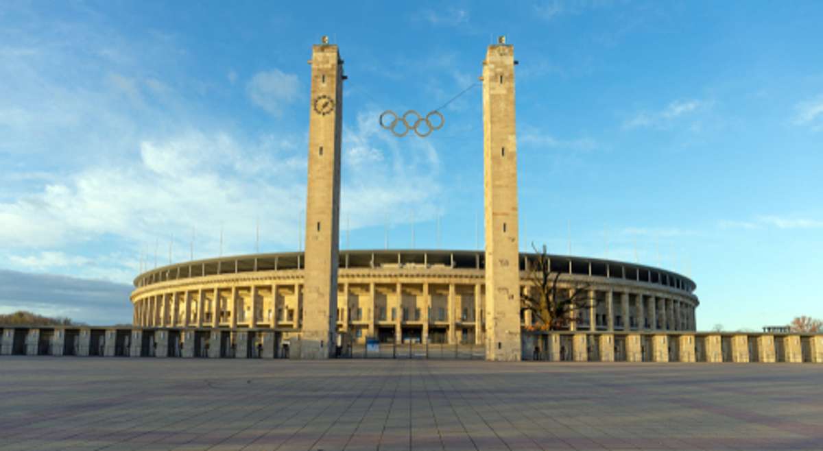 Das Berliner Olympiastadion - Nazitrutzbau und Endziel der Fußballroute Berlin.