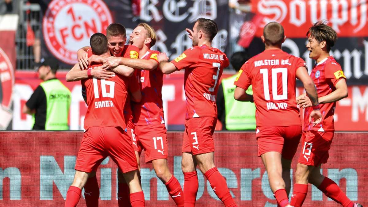2. Liga: Kiel hat Aufstieg vor Augen - HSV siegt, St. Pauli verliert