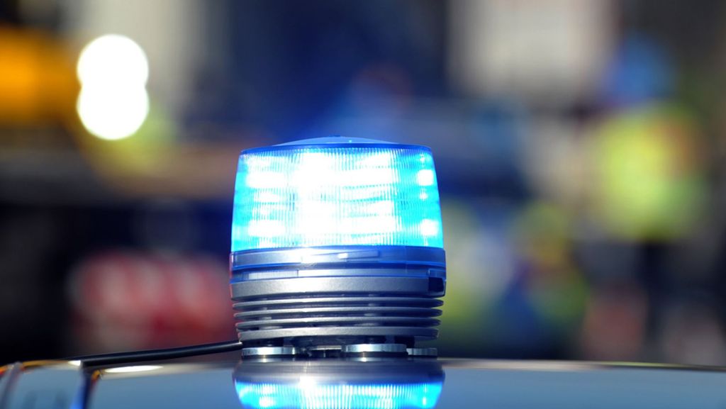 Polizeibericht aus Leonberg: Unfall zwischen fünf Autos auf der A 8
