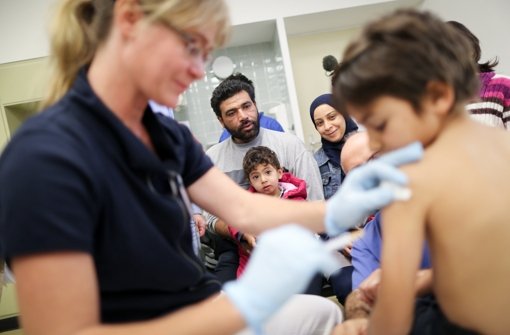 Die Gesundheits- versorgung für Flüchtlinge ist umstritten. Foto: dpa