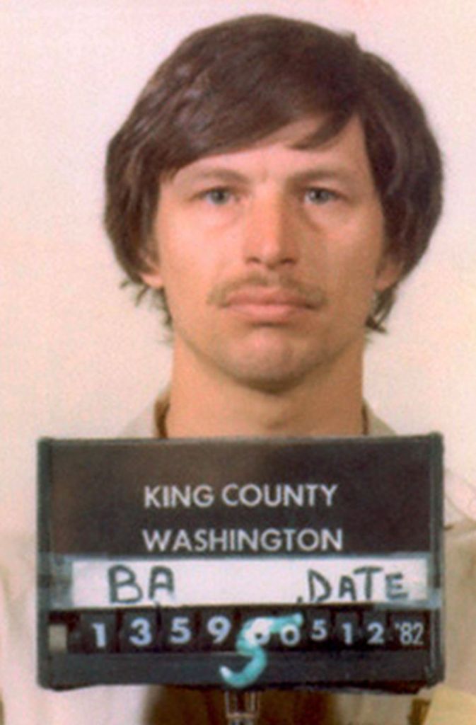 Gary Rigdway (geboren 1949): Der US-Serienmörder aus Seattle – als „Green River Killer“ bekannt – wurde 2003 wegen Mordes an 48 Prostituierten zu lebenslanger Haft verurteilt. Inzwischen hat er den 49. Mord gestanden.