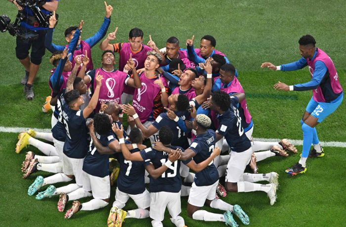 WM 2022 in Katar: Katar ist raus – Oranje und  Ecuador unentschieden
