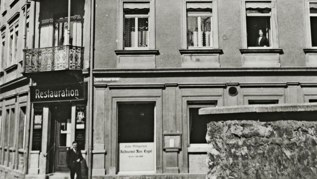  Das Geburtshaus von Albert Einstein in Ulm ist seit mehr als 70 Jahren zerstört. Die Kellergemäuer hat die Stadt nun gerettet und eingelagert. Angeblich geht es um Erinnerung. Unseren Redakteur Eberhard Wein überzeugt das nicht. 