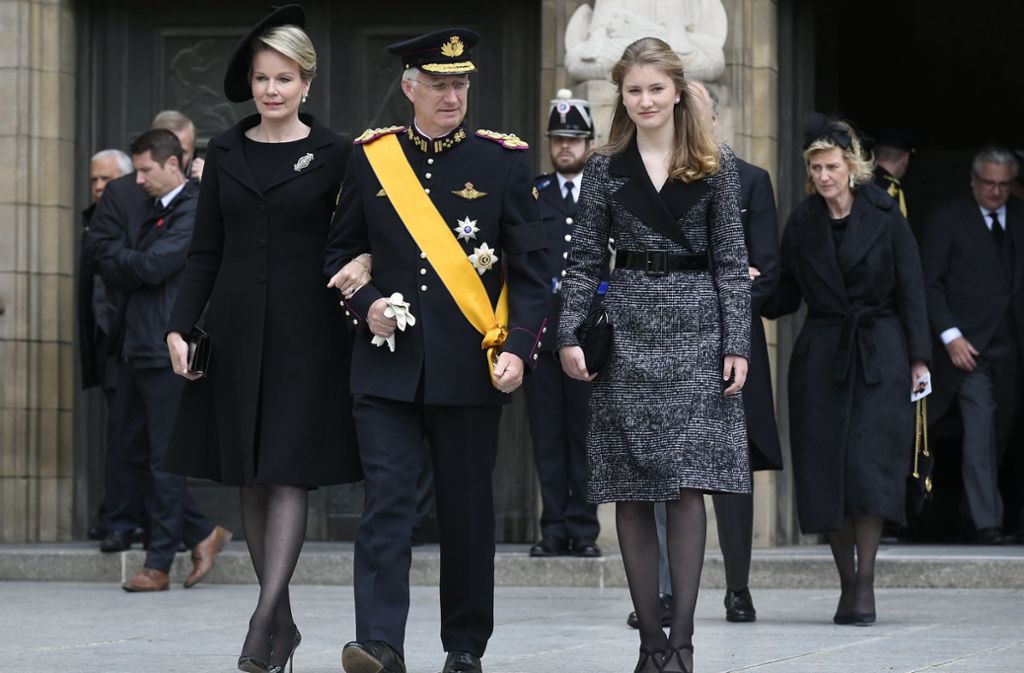 Königin Mathilde von Belgien, König Philippe und Kronprinzessin Elisabeth von Belgien.