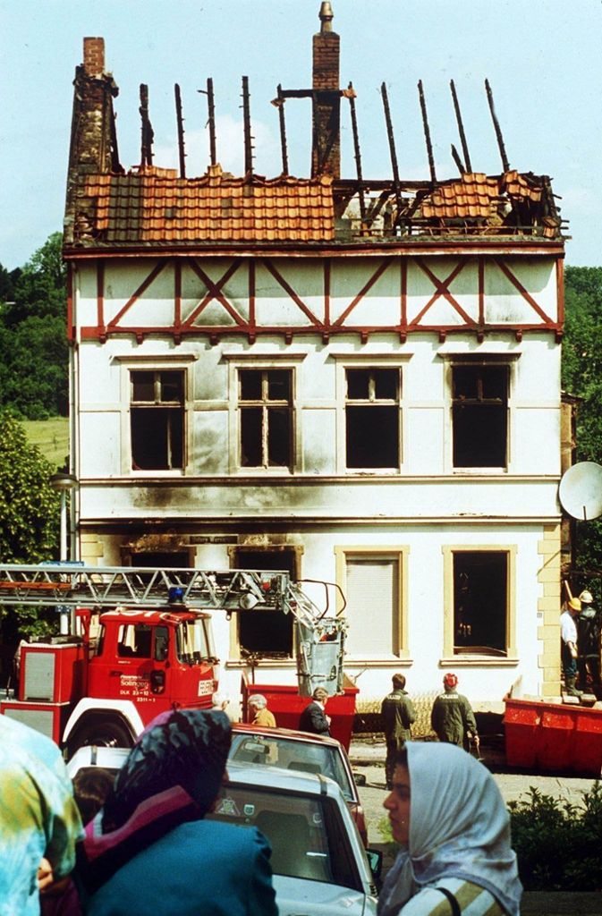 Bei dem Brandanschlag auf ein von Türken bewohntes Haus in Solingen in Nordrhein-Westfalen waren in der Nacht zum 29. Mai 1993 fünf Menschen ums Leben gekommen.