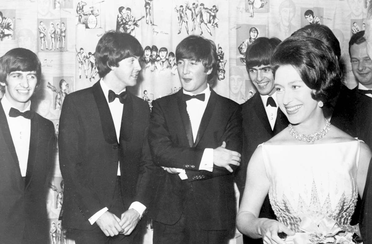 Die Beatles 1964 mit Prinzessin Margaret bei der Premiere des Films „A Hard Day’s Night“ (von links): Ringo Starr, John Lennon Paul McCartney, George Harrison