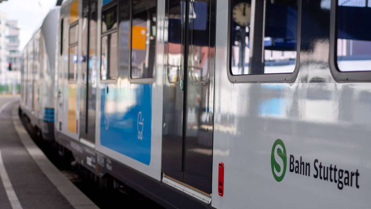 Tödlicher Unfall in Esslingen-Zell: Zugverkehr der S1 zeitweise eingestellt